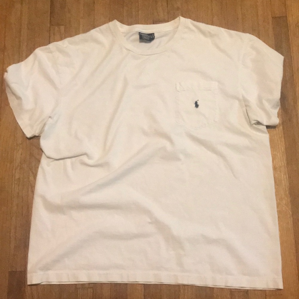 Crew neck pocket t.